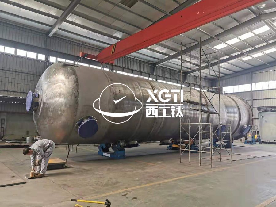 鈦換熱器、鈦反應釜控熱設備的性能與特點